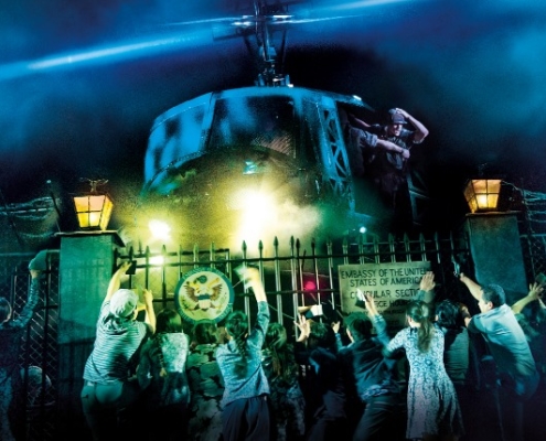 The helicopter lands in ‘The Nightmare’ in MISS SAIGON. Photo: Matthew Murphy and Johan Persson