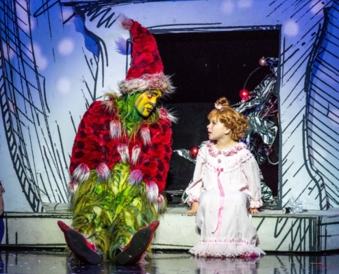 Philip Huffman as The Grinch and the 2016 Touring Company of Dr. Seuss’ HOW THE GRINCH STOLE CHRISTMAS! The Musical