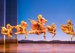 Lionesses Dance in THE LION KING North American Tour ©Disney. Photo by Deen van Meer