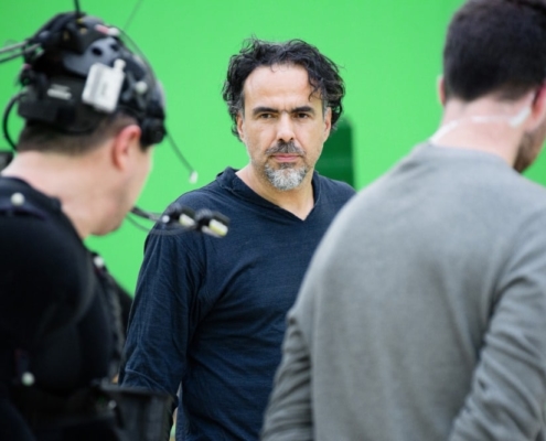 CARNE y ARENA, 2017. Alejandro González Iñárritu directing during a motion capture shoot. Photo by Chachi Ramirez. Credit © Legendary