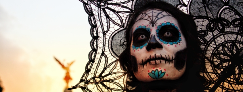 5 Marvelous Makeup Tips for Halloween - photo by Salvador Altamirano on Unsplash