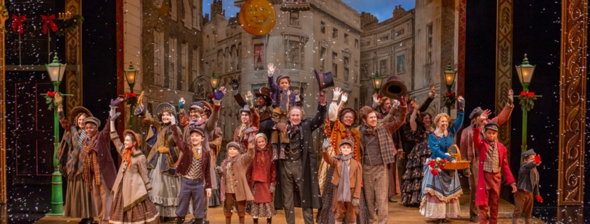 2018 Cast of A Christmas Carol waving