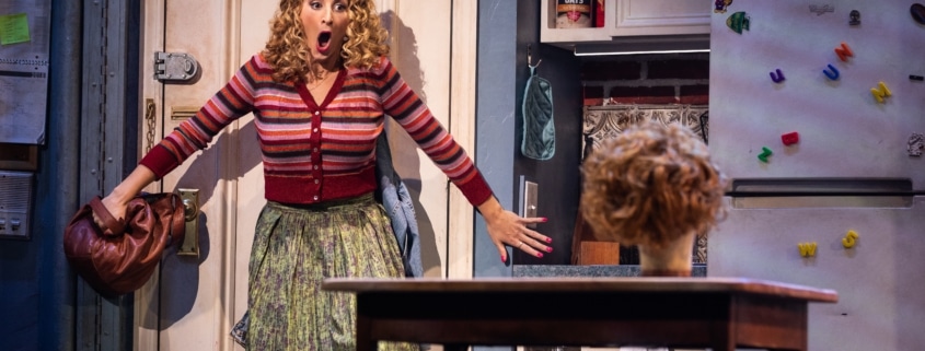 Payton Reilly as Sandy Lester in the National Tour of TOOTSIE