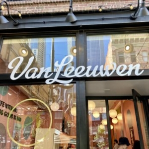 The sign outside Van Leeuwen's shop